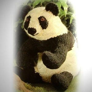 GIANT PANDA toy knitting pattern