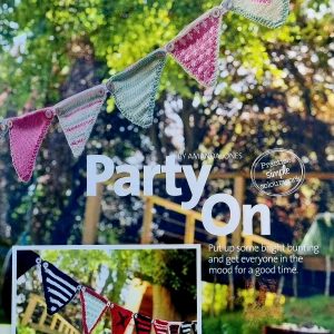BUNTING knitting pattern by Amanda Jones
