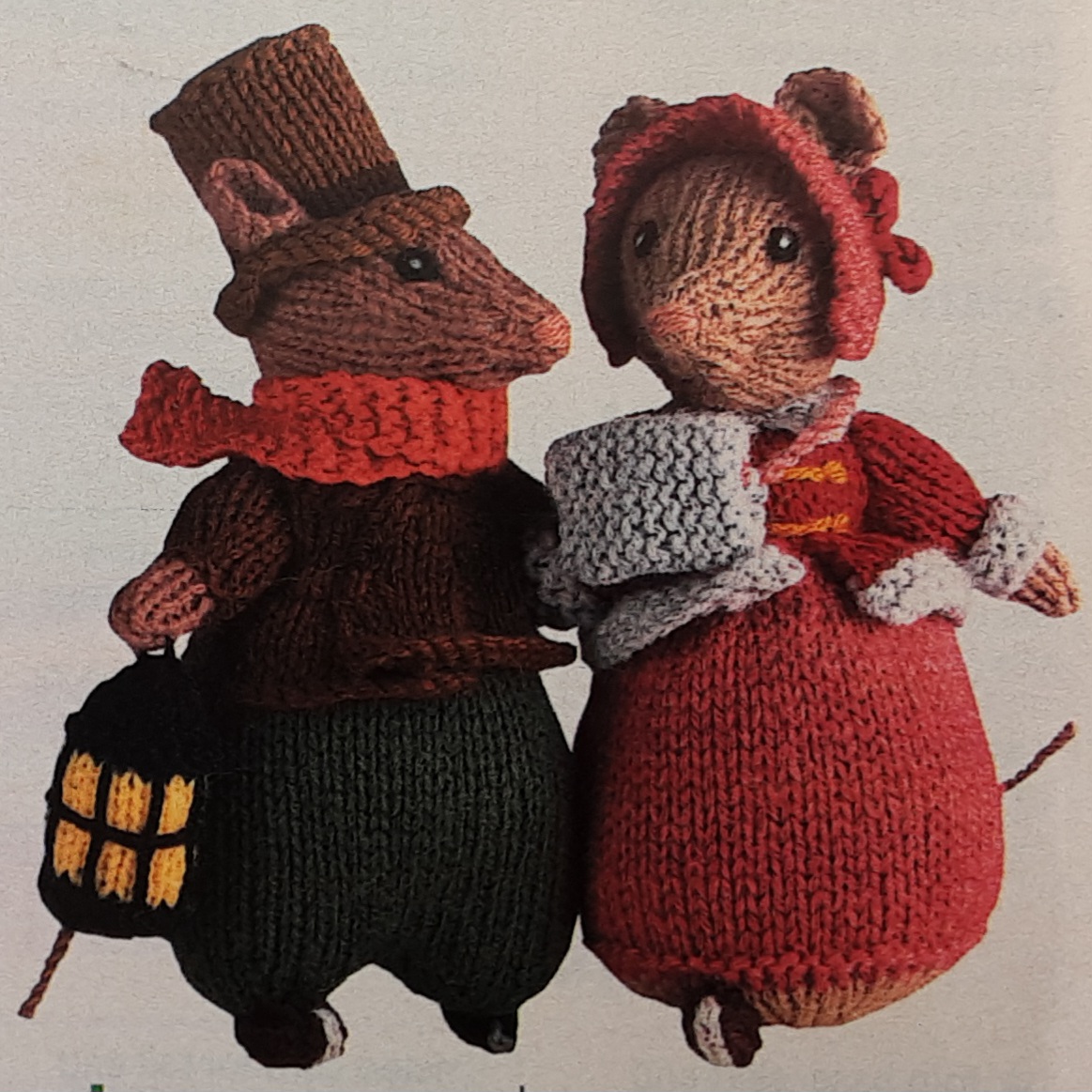 ALAN DART Dickensian Mice toy knitting pattern - Image 5